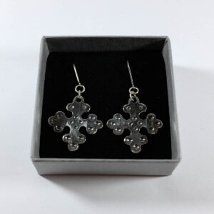 Perttelin risti korvikset hopeaa pari